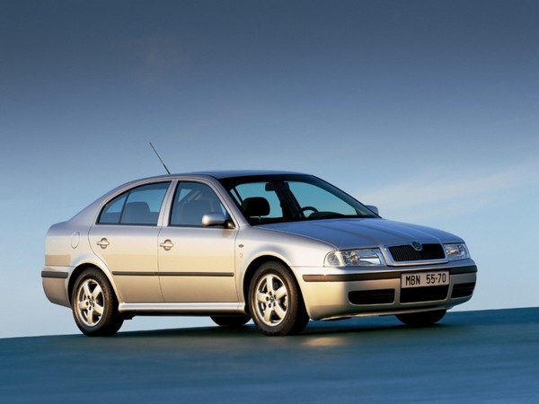 10nej 2001 skoda octavia 03 800 600