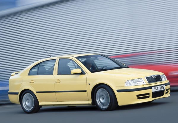 10nej 2001 skoda octavia rs 05 800 600