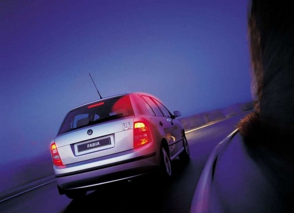 10nej skoda fabia 09 800 600